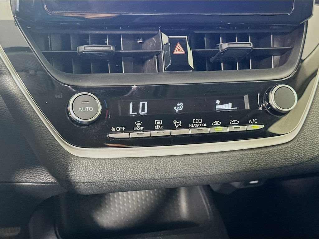 Thumbnail: 2024 Toyota Corolla - 16