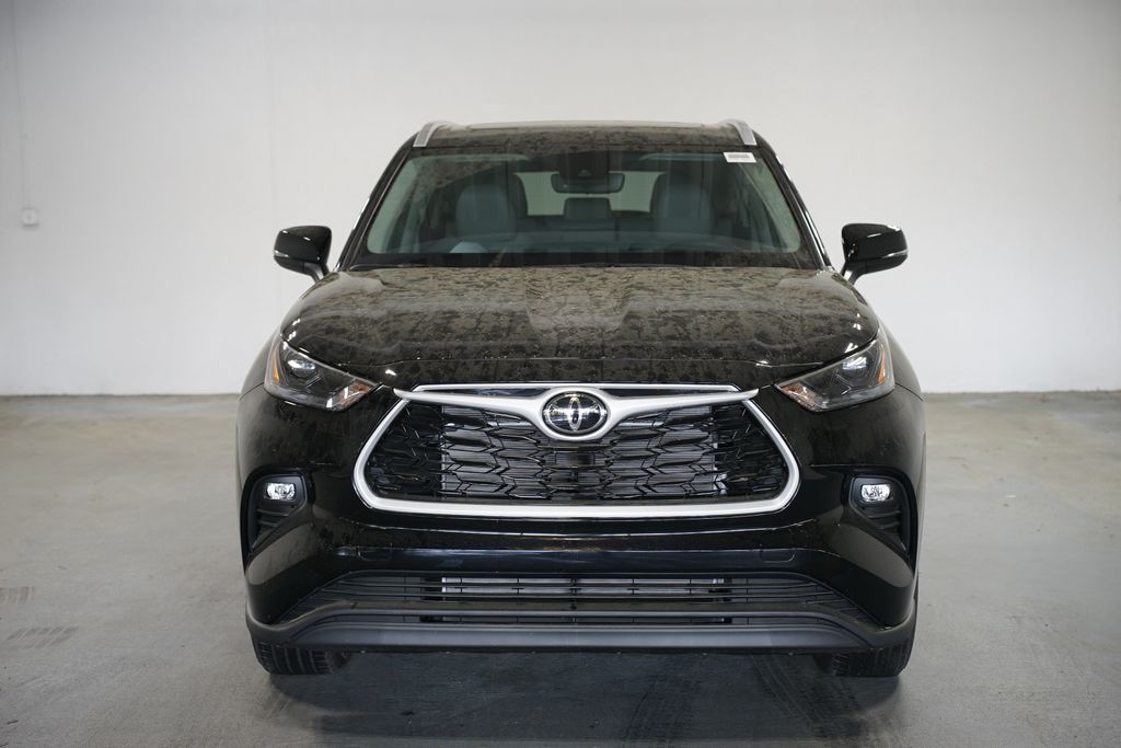 Thumbnail: 2026 Toyota Highlander - 2