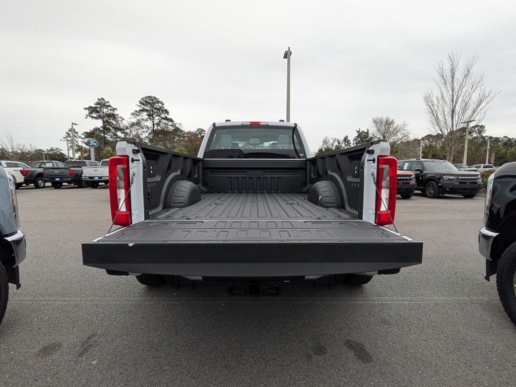 2026 Ford F-350 Super Duty XL