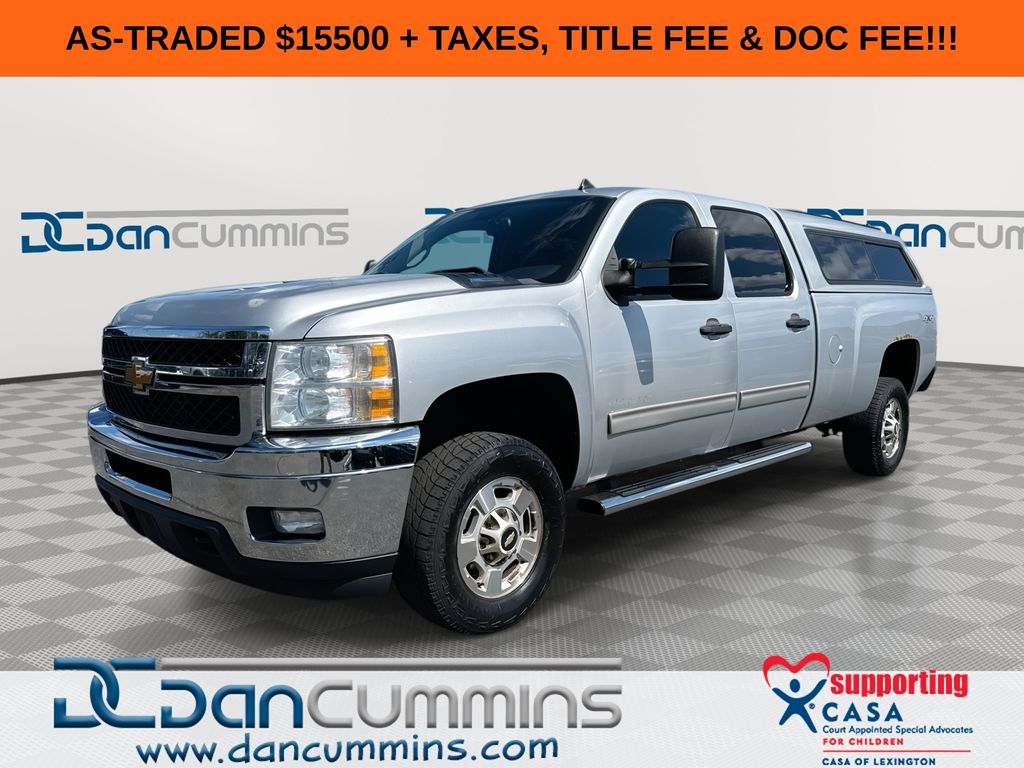 Silver Ice Metallic 2014 Chevrolet Silverado 2500HD Pickup Truck Four-Wheel Drive 6-Speed Automatic