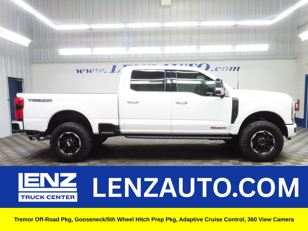 Star White Metallic Tri-Coat 2026 Ford F-250 Super Duty Pickup Truck Four-Wheel Drive Automatic