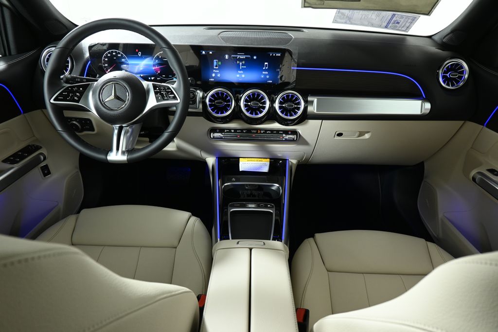 Thumbnail: 2026 Mercedes-Benz GLB - 4