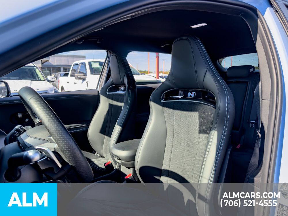 Used 2025 Blue Hyundai Base image 10