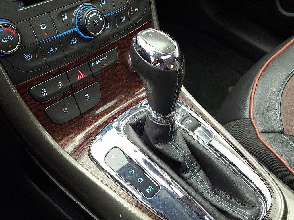 Thumbnail: 2013 Chevrolet Malibu - 15