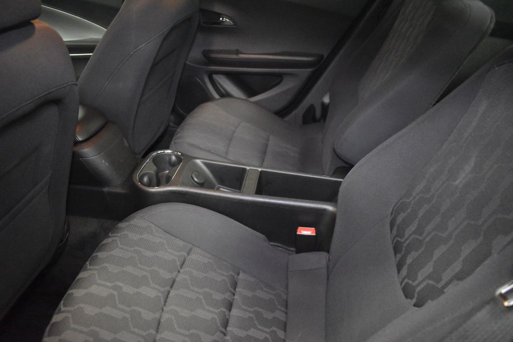 Thumbnail: 2014 Chevrolet Volt - 27
