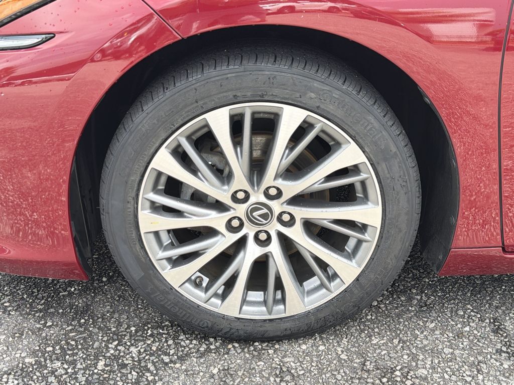 Used 2019 Lexus ES Sedan