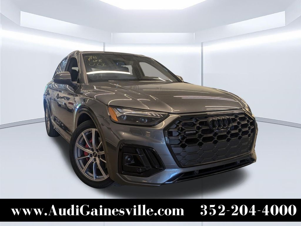 2024 Audi Q5 Hybrid Plug-in e quattro Prestige S Line AWD