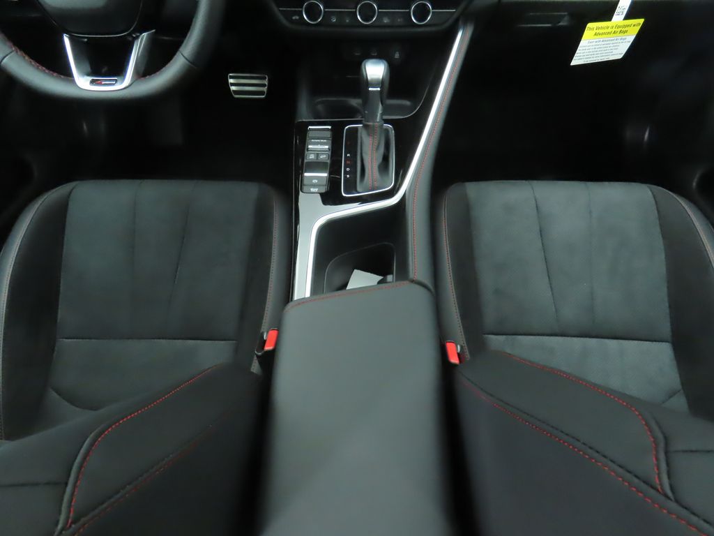 Thumbnail: 2025 Acura ADX - 17