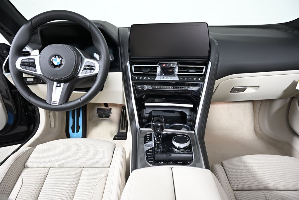 Thumbnail: 2026 BMW 8 Series - 24