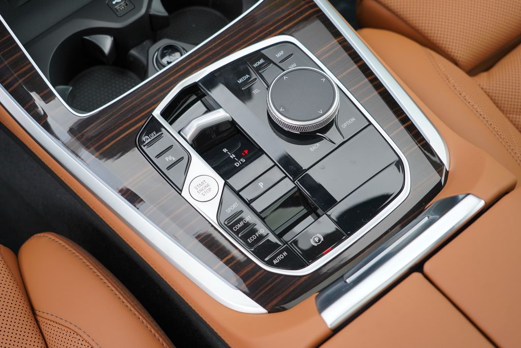 Thumbnail: 2026 BMW X5 - 17