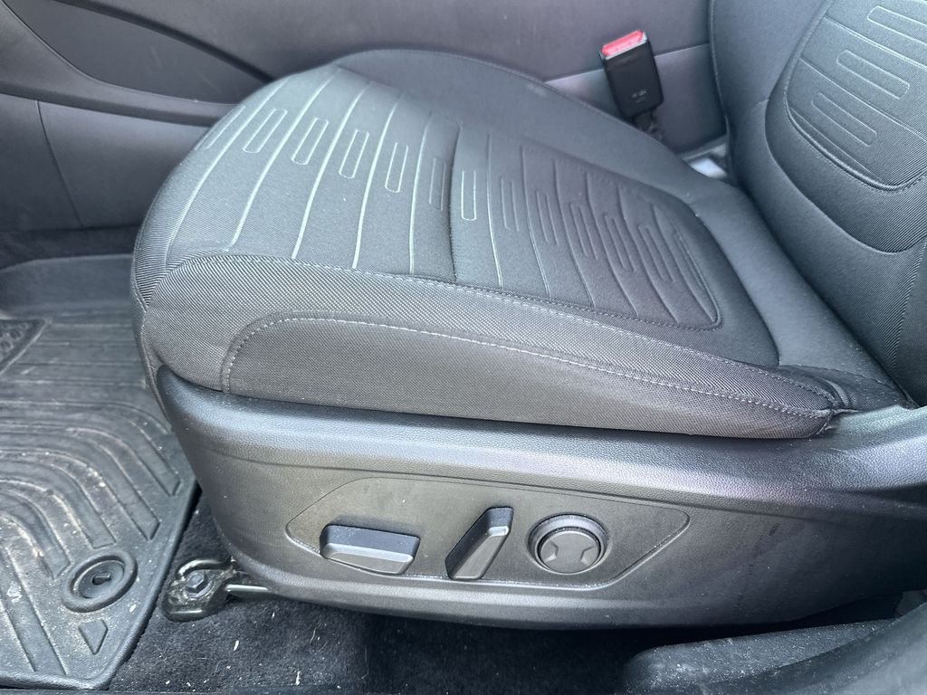 Certified Used 2024 Beige Hyundai SEL image 18