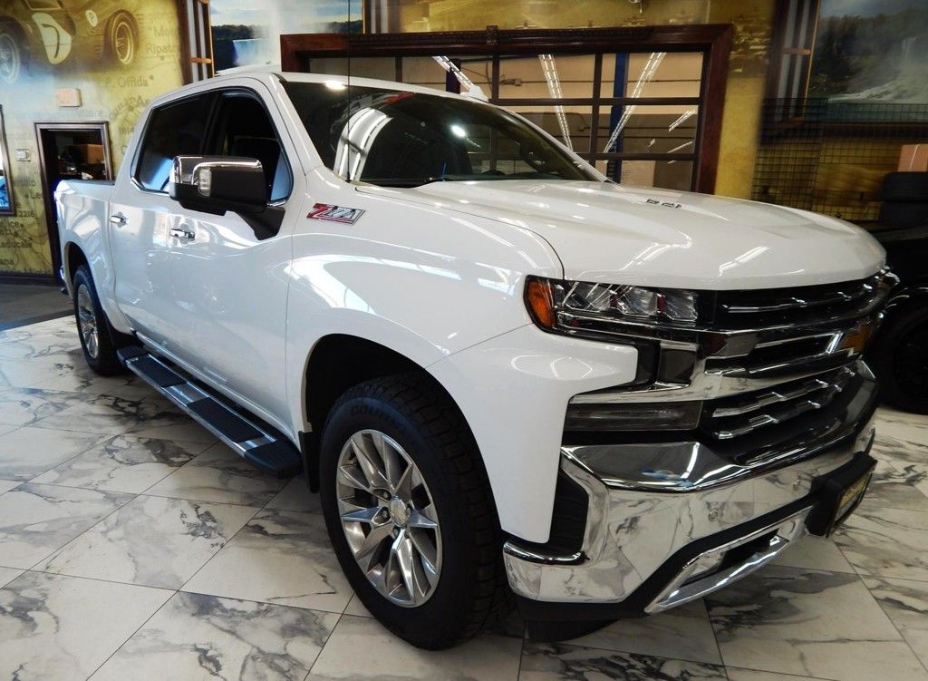 2019 Chevrolet Silverado 1500 RST Crew Cab 4WD