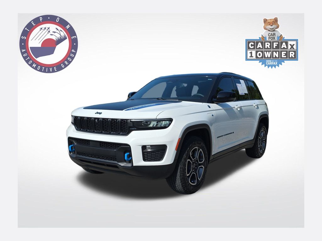 Bright White Clearcoat 2022 Jeep Grand Cherokee 4xe SUV / Crossover Four-Wheel Drive 8-Speed Automatic