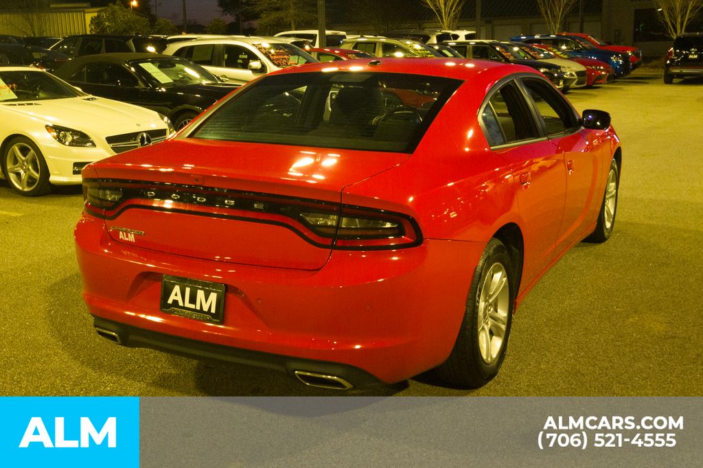 2022 Dodge Charger SXT photo 5