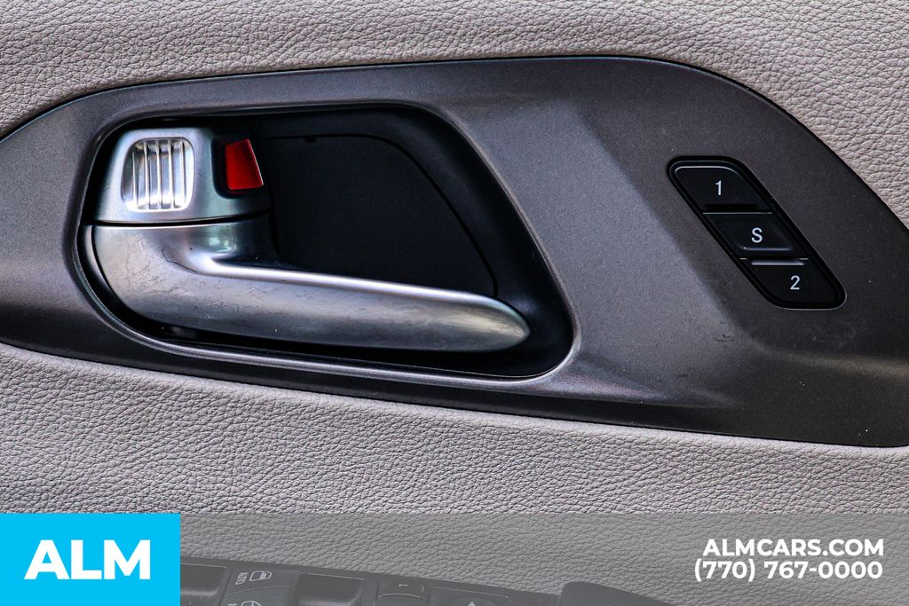 2023 Chrysler Pacifica Touring L photo 50