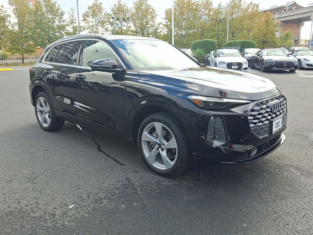 Thumbnail: 2025 Audi Q5 - 2