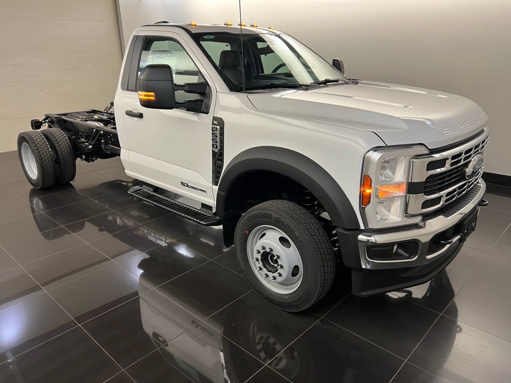 2026 Ford F-550SD XL