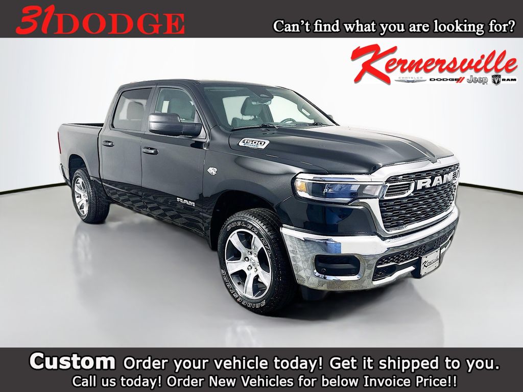 Diamond Black Crystal Pearlcoat 2026 RAM 1500 Pickup Truck Four-Wheel Drive Automatic