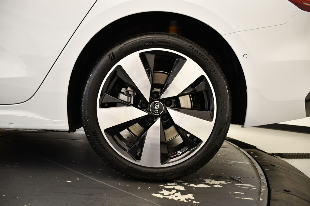 Thumbnail: 2025 Audi A5 - 14