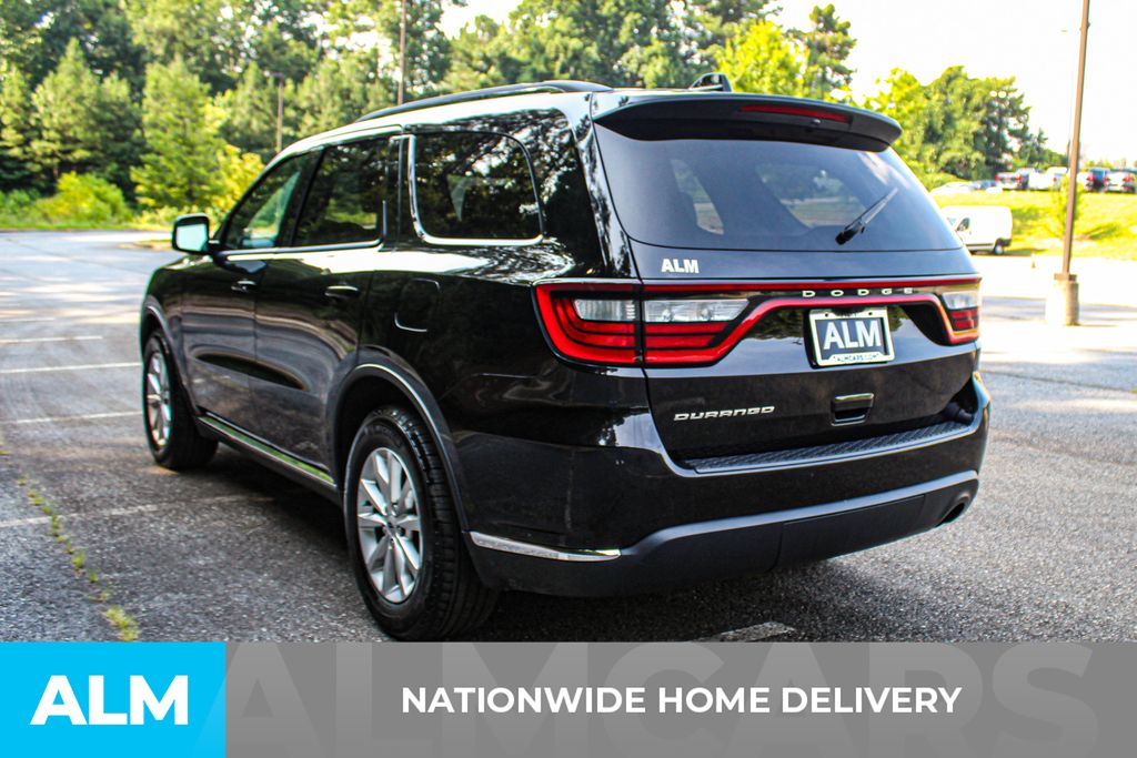 Used 2023 Black Dodge SXT image 5
