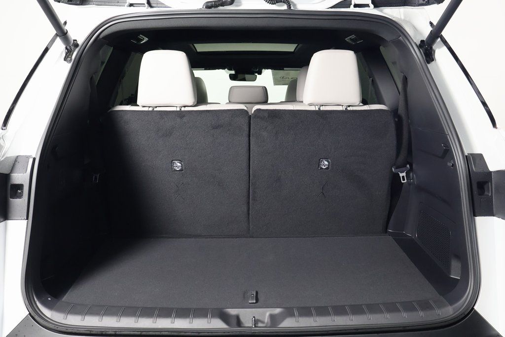 Thumbnail: 2026 Lexus TX - 9