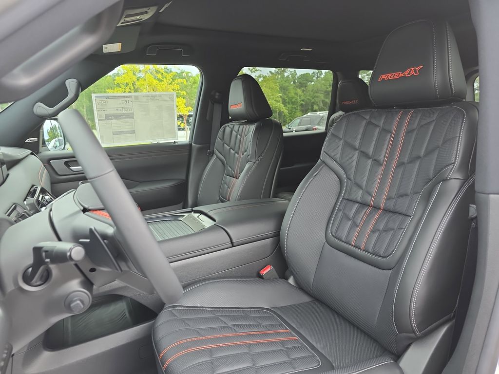 2025 Aspen White Tricoat/Super Black Nissan Armada PRO-4X 4X4 SUV