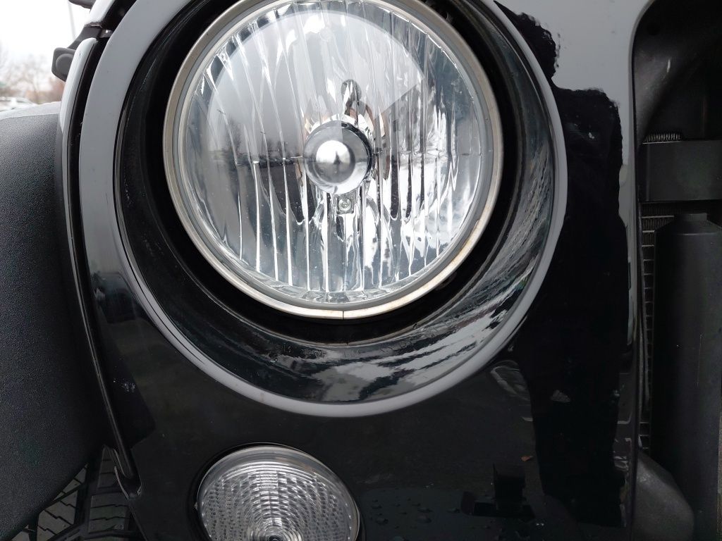 Thumbnail: 2017 Jeep Wrangler - 12