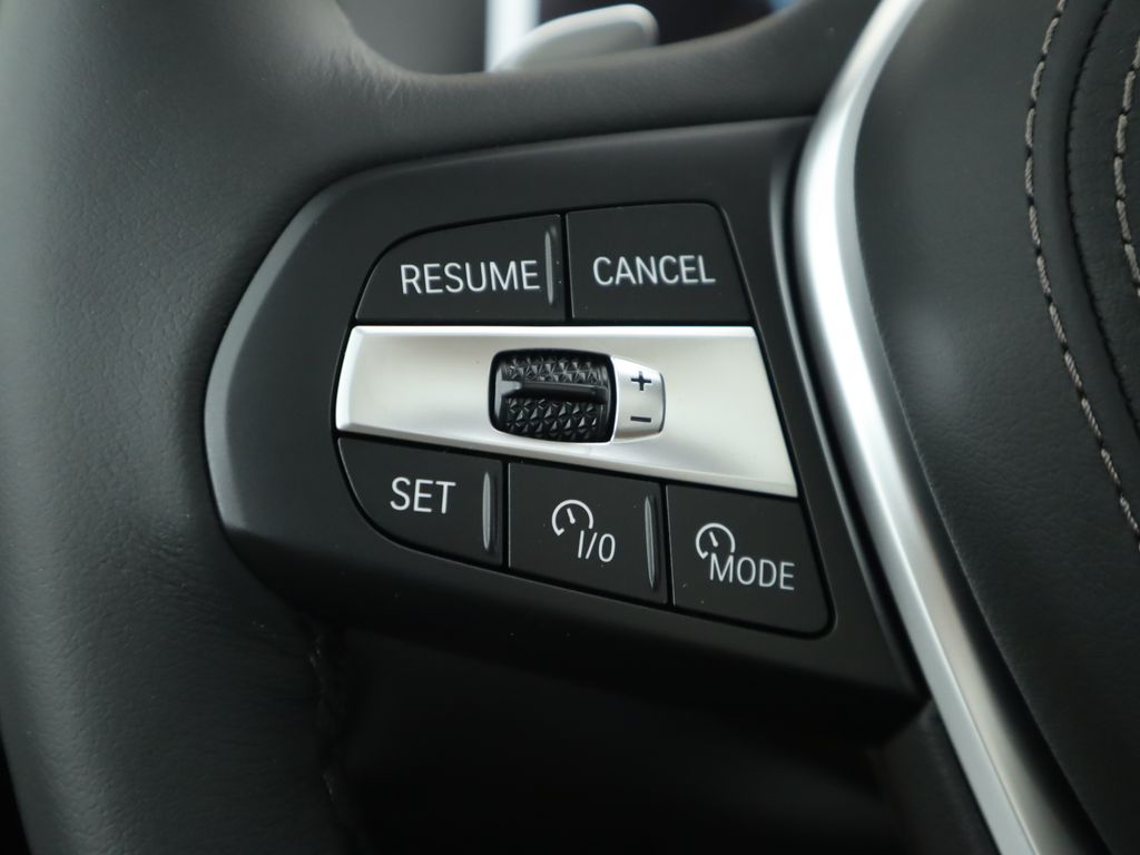 Thumbnail: 2026 BMW X5 - 11