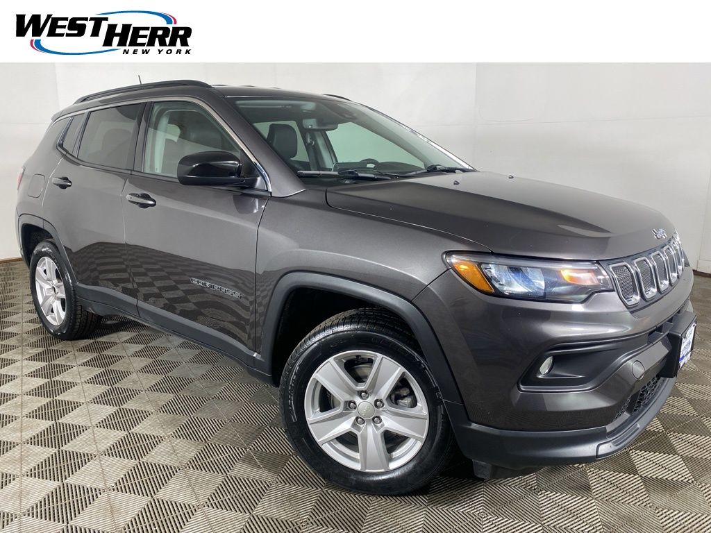 Gray (Granite Crystal Metallic Clearcoat) 2022 Jeep Compass Latitude 4WD SUV / Crossover Four-Wheel Drive 9-Speed Automatic