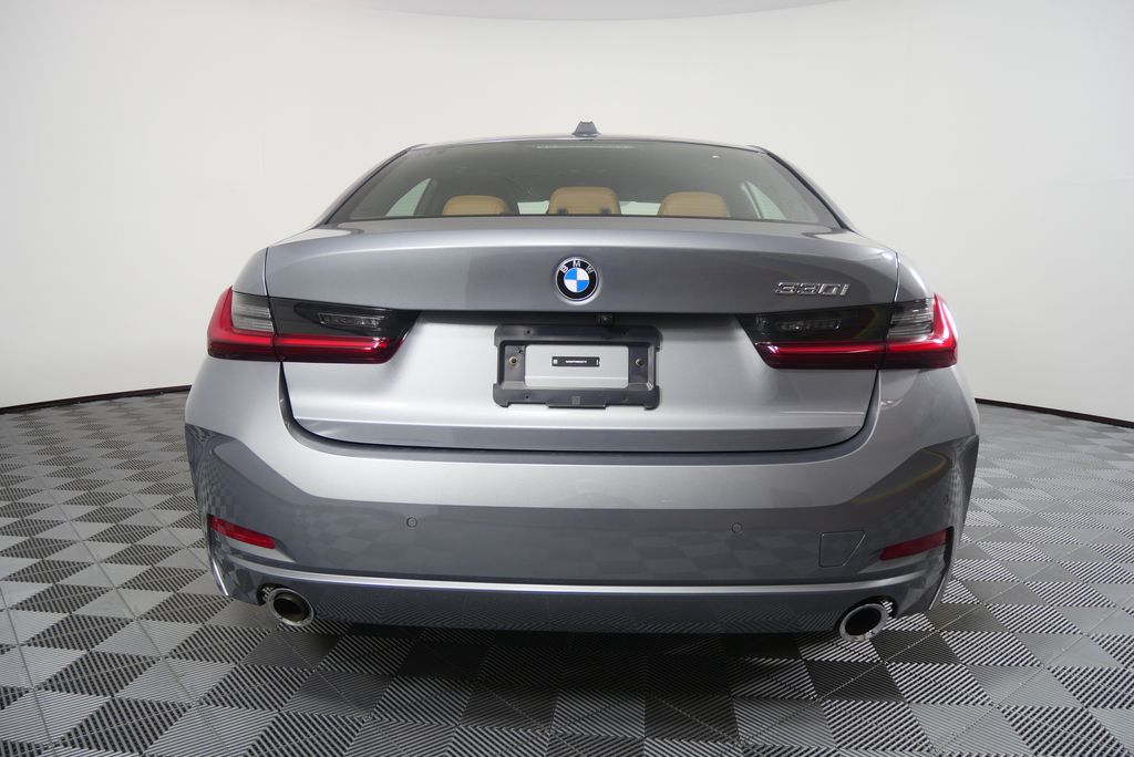 Thumbnail: 2024 BMW 3 Series - 4