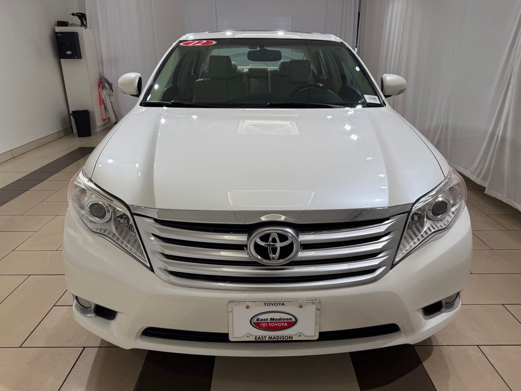Thumbnail: 2012 Toyota Avalon - 8