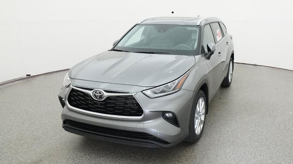 Thumbnail: 2026 Toyota Highlander - 21