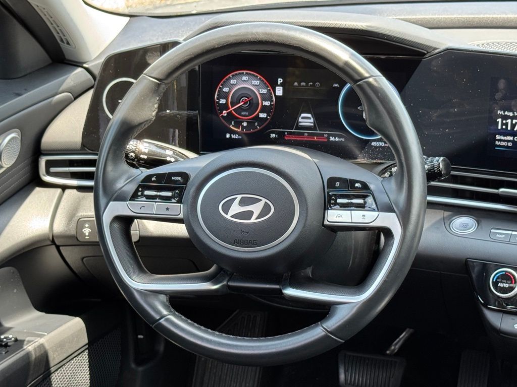 Used 2025 Hyundai Elantra Sedan