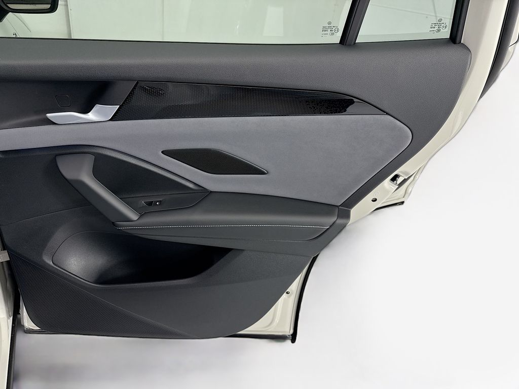 Thumbnail: 2026 Volkswagen Tiguan - 25