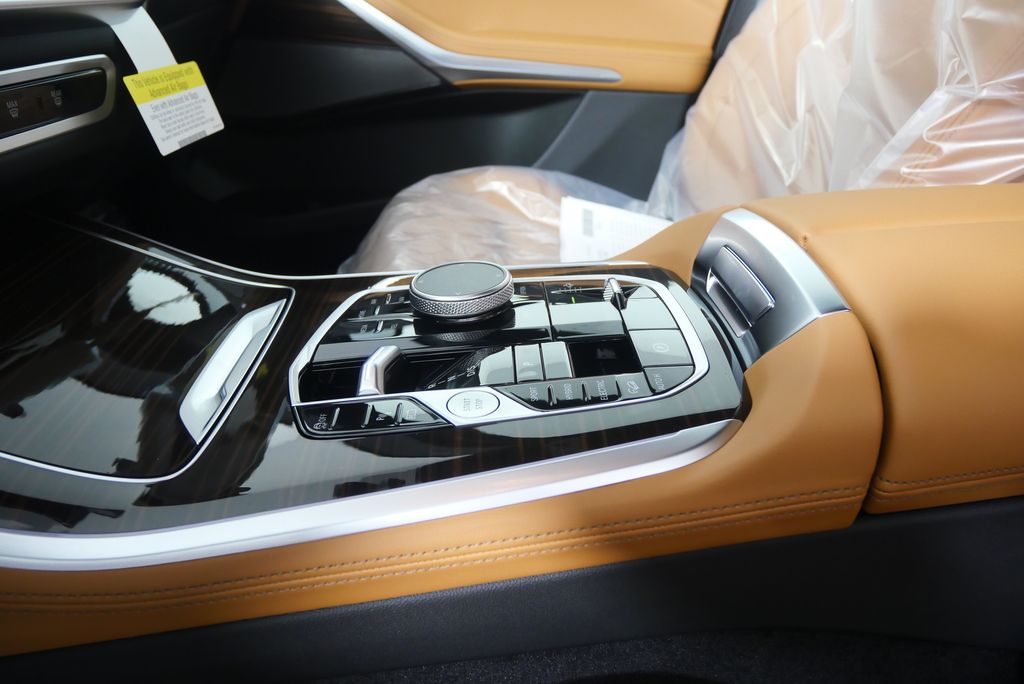 Thumbnail: 2026 BMW X5 - 22