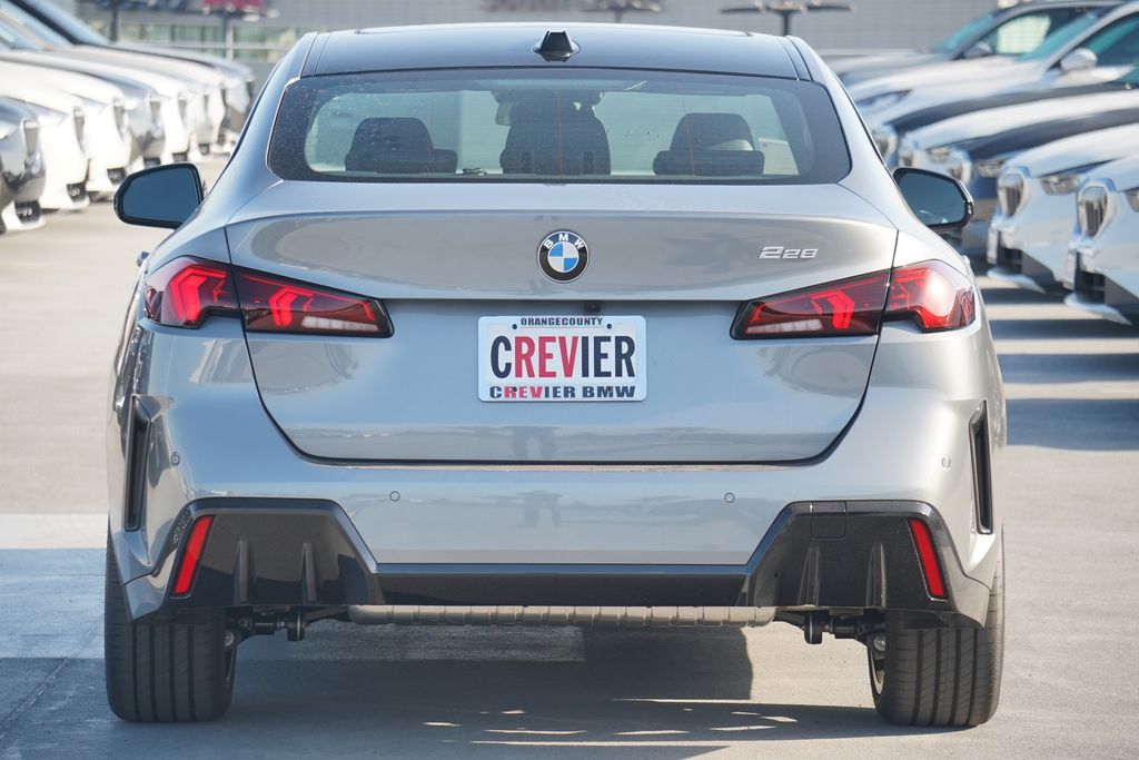 Thumbnail: 2026 BMW 2 Series - 6