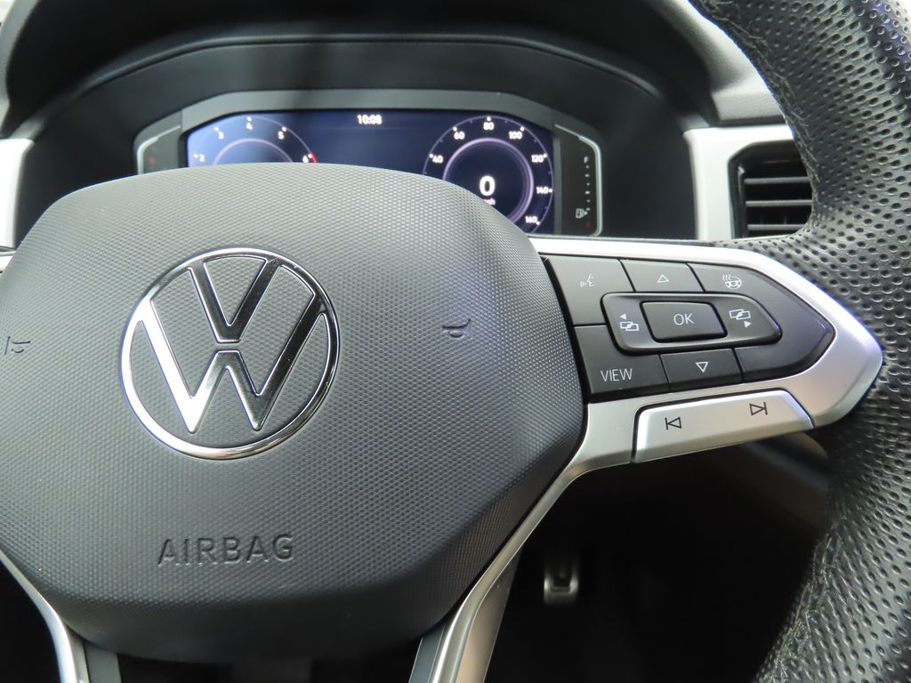 Thumbnail: 2023 Volkswagen Atlas - 12