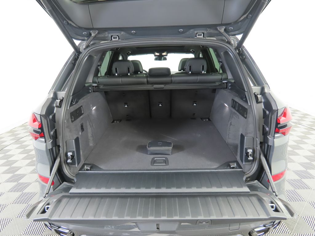 Thumbnail: 2026 BMW X5 - 29