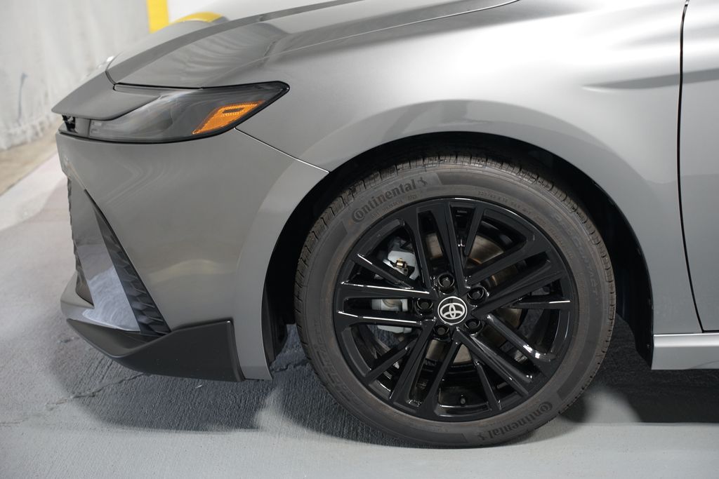Thumbnail: 2025 Toyota Camry - 5