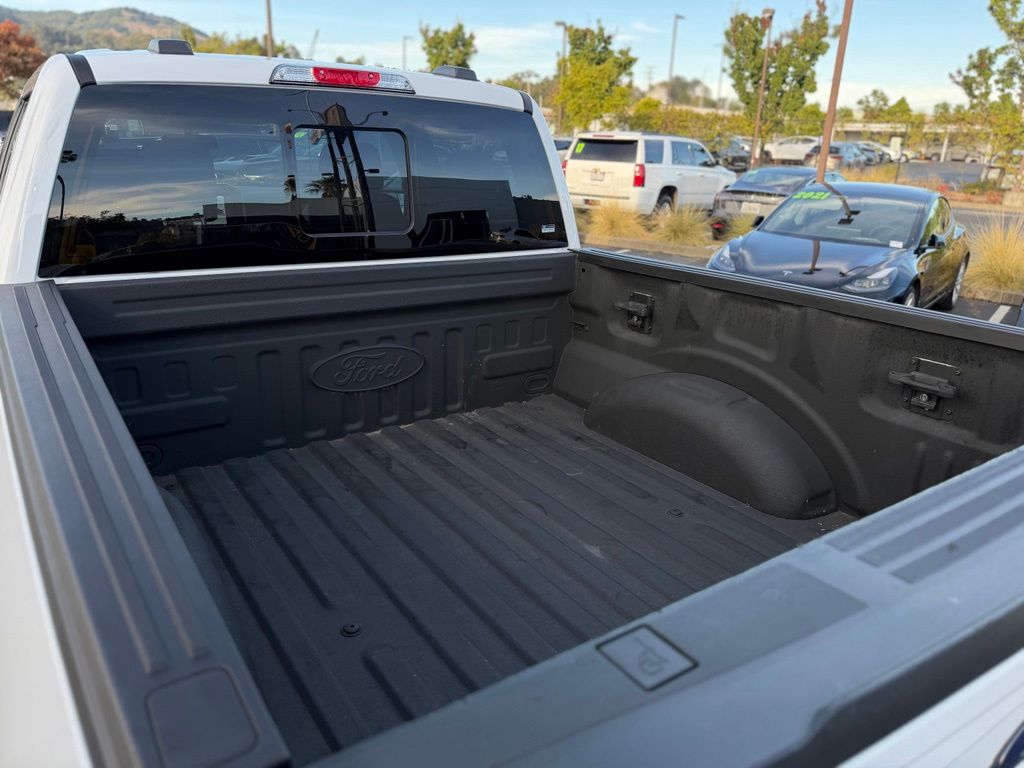 2023 Ford F-150 Lariat - Photo 12