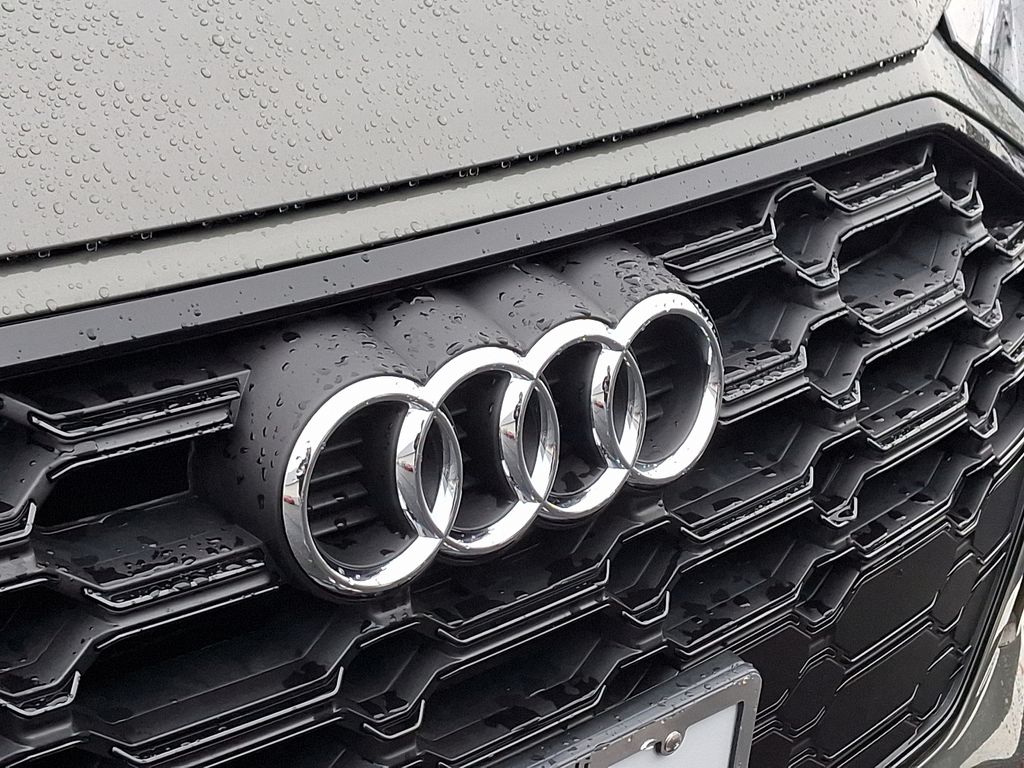 2025 Audi Q5 2.0T 4