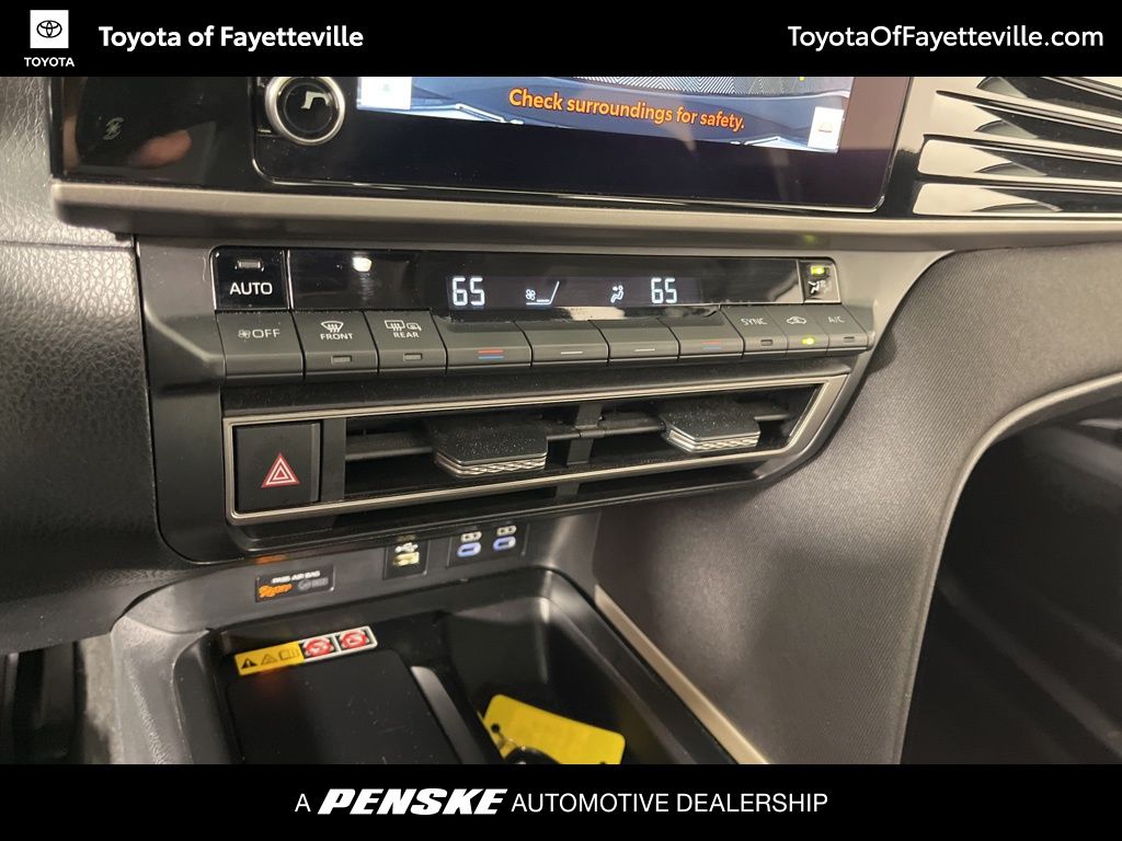 Thumbnail: 2025 Toyota Camry - 31