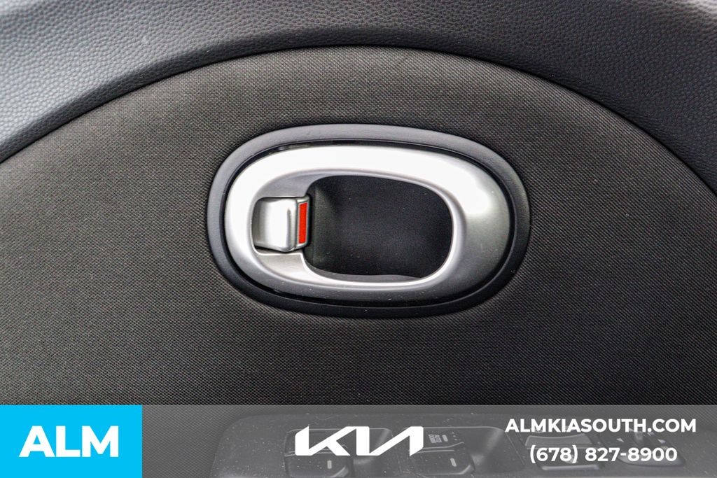 2016 Kia Soul Base photo 37