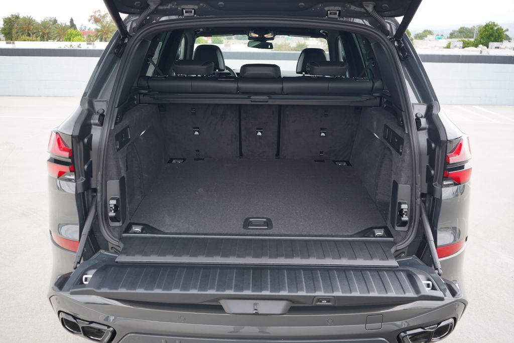 Thumbnail: 2026 BMW X5 - 19