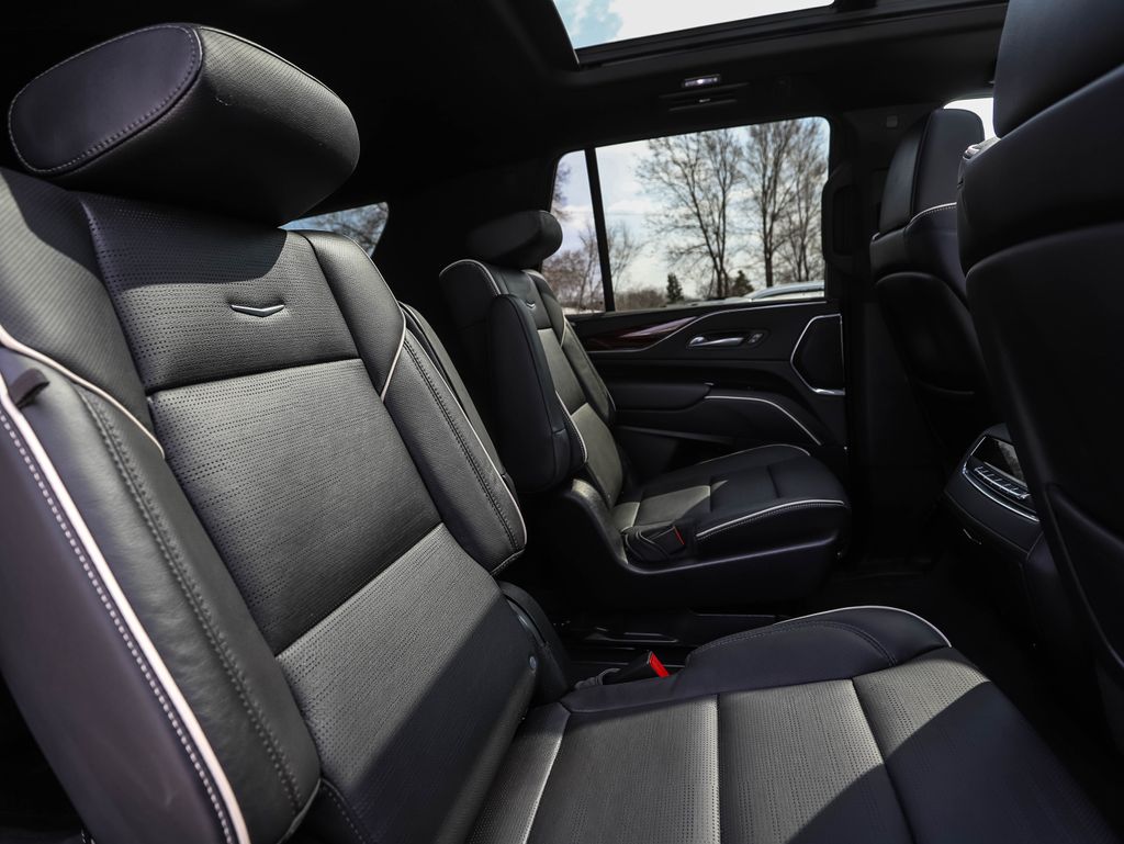 Thumbnail: 2023 Cadillac Escalade - 27