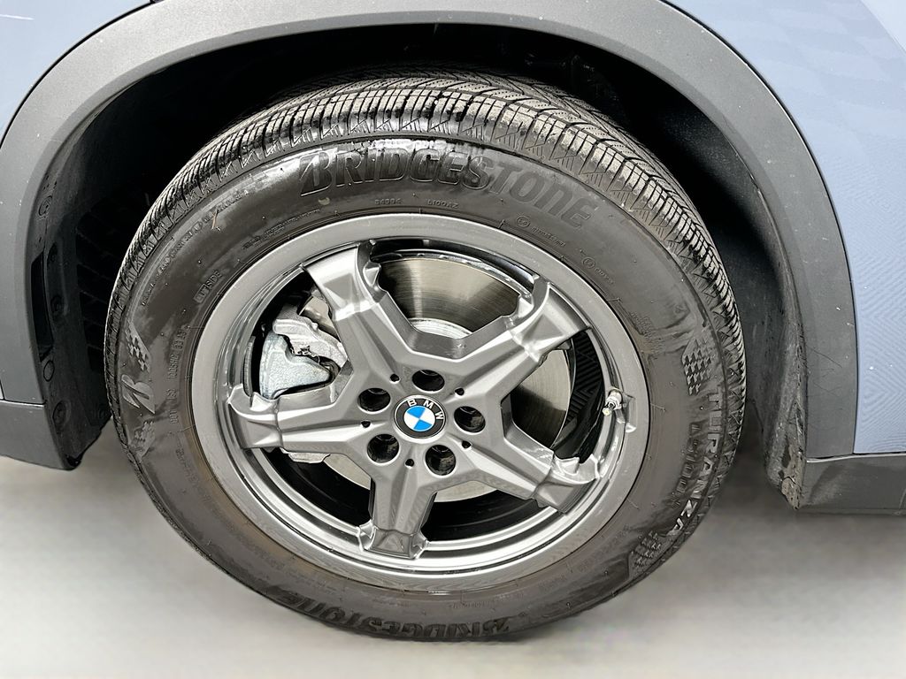 Thumbnail: 2023 BMW X1 - 31