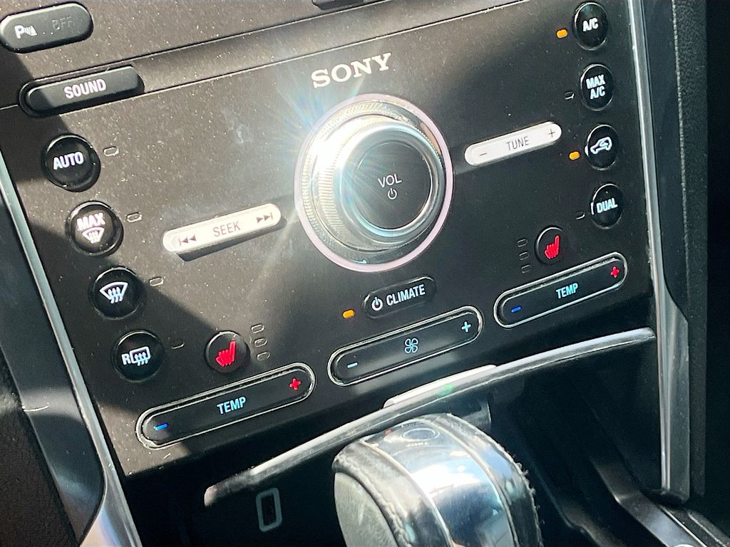 2019 Ford Explorer Sport Black at Autostrade