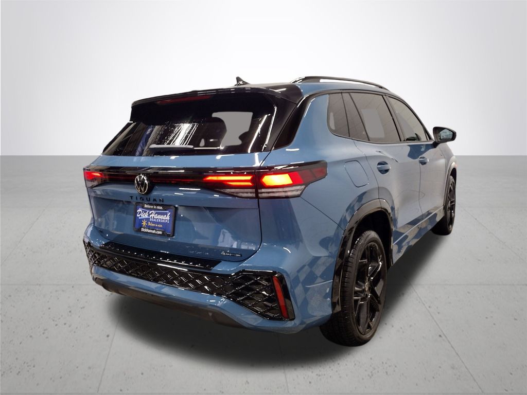 2025 Volkswagen Tiguan 2.0T SE R-Line Black