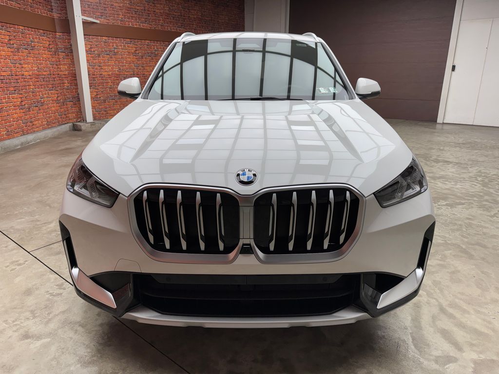 New 2026 White BMW xDrive28i image 8