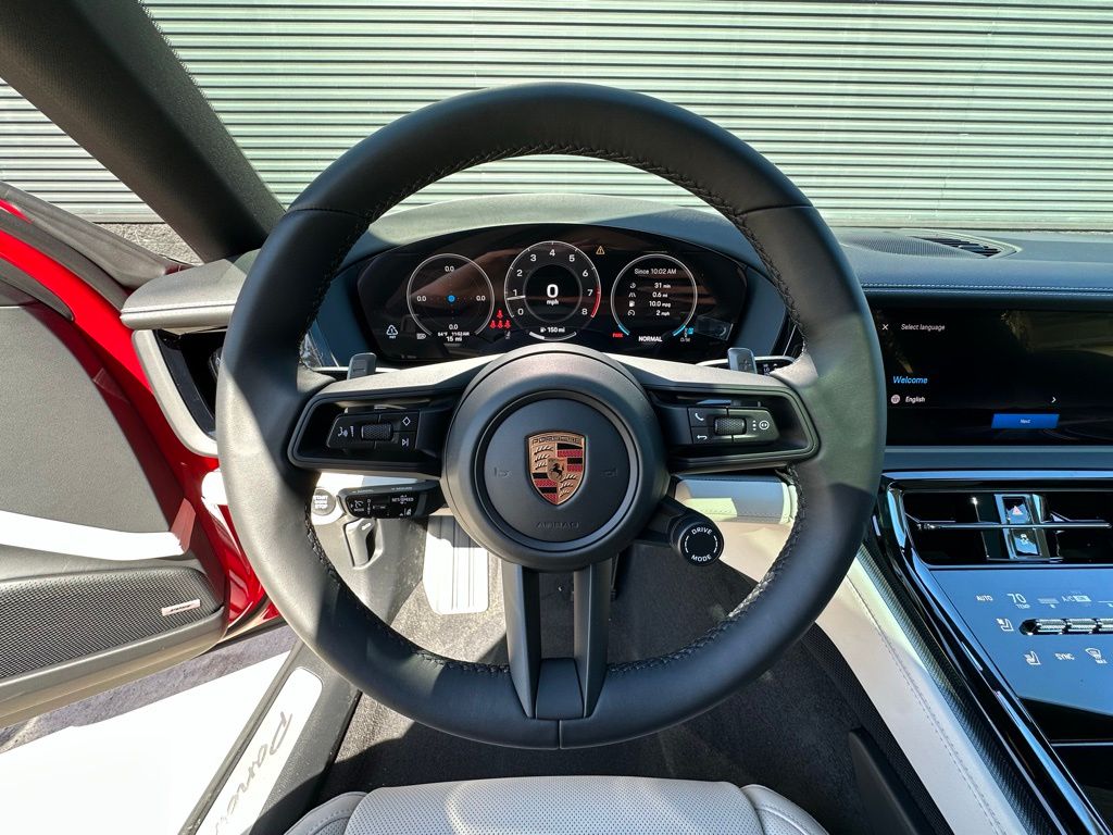 Thumbnail: 2026 Porsche Panamera - 16